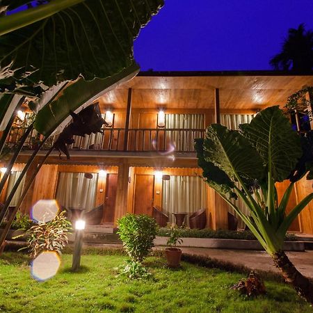 Tsg Blue Resort & Spa Radhanagar beach Exterior foto